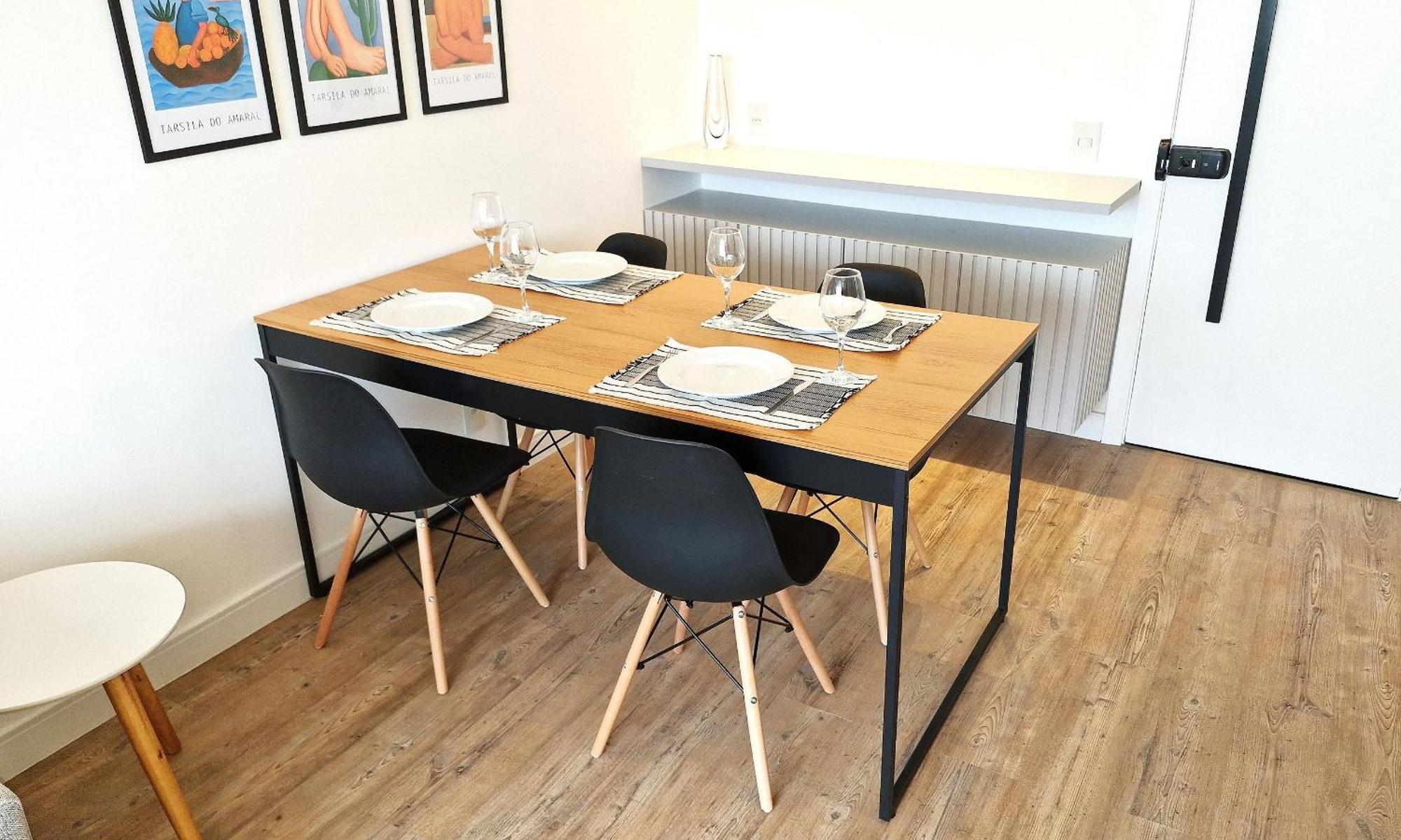 Apartamento Recem Reformado No Ponto Do Leblon *